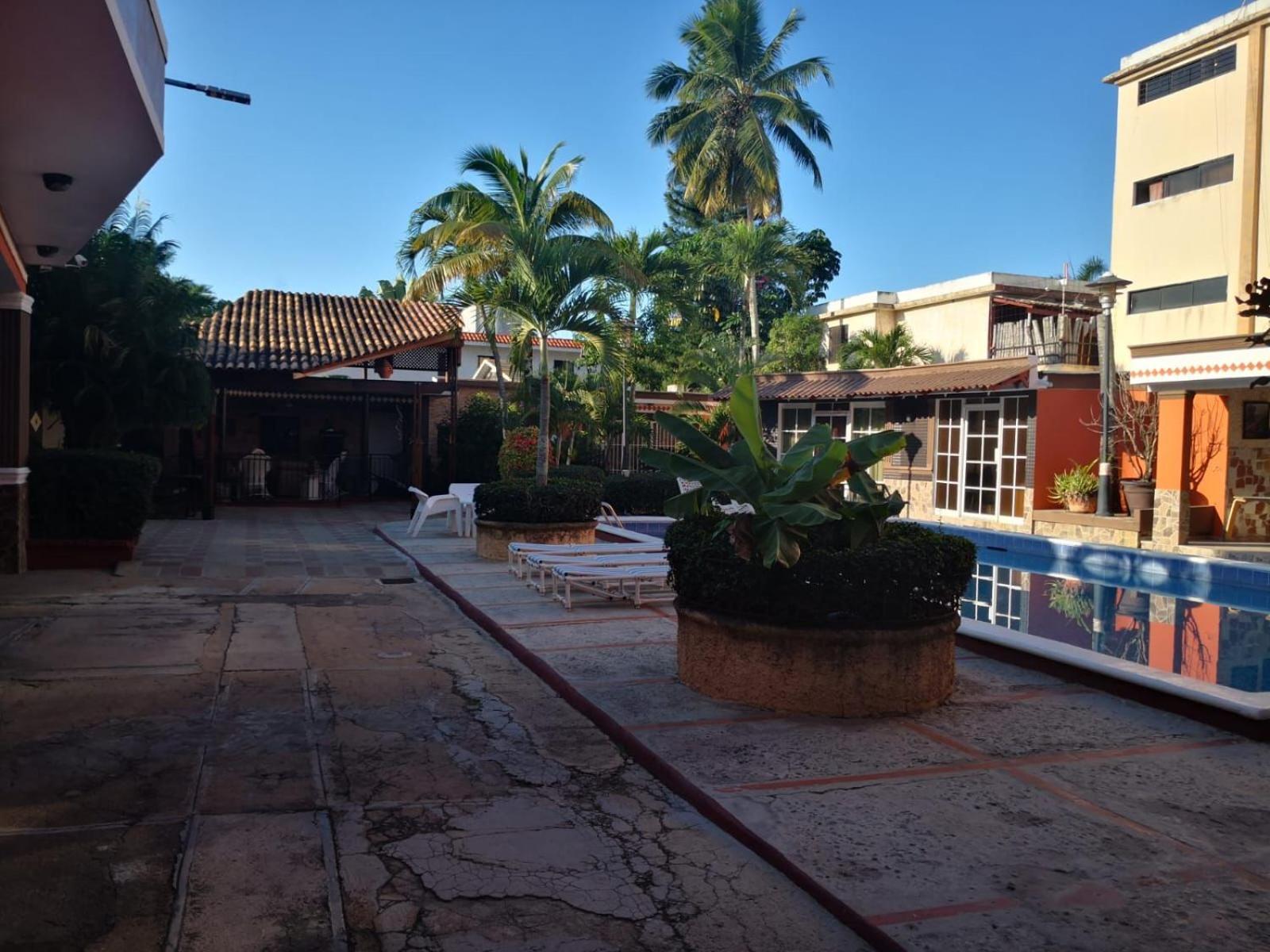 Hotel Villa Capri Бока-Чика Экстерьер фото